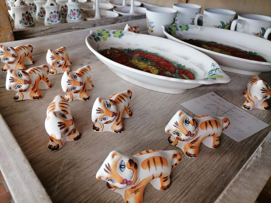 Тигрята. Семикаркорской керамика