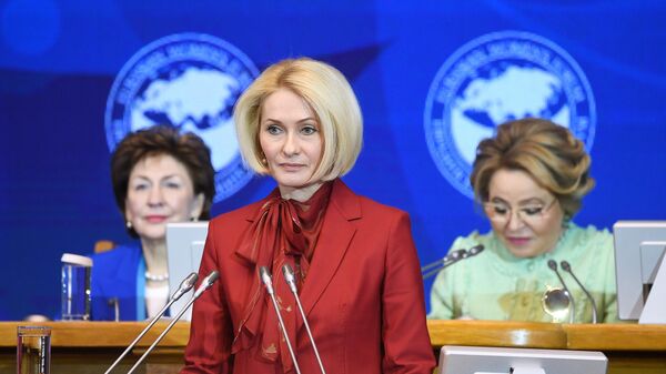 Заместитель председателя правительства РФ Виктория Абрамченко выступает на пленарной сессии в рамках третьего Евразийского женского форума