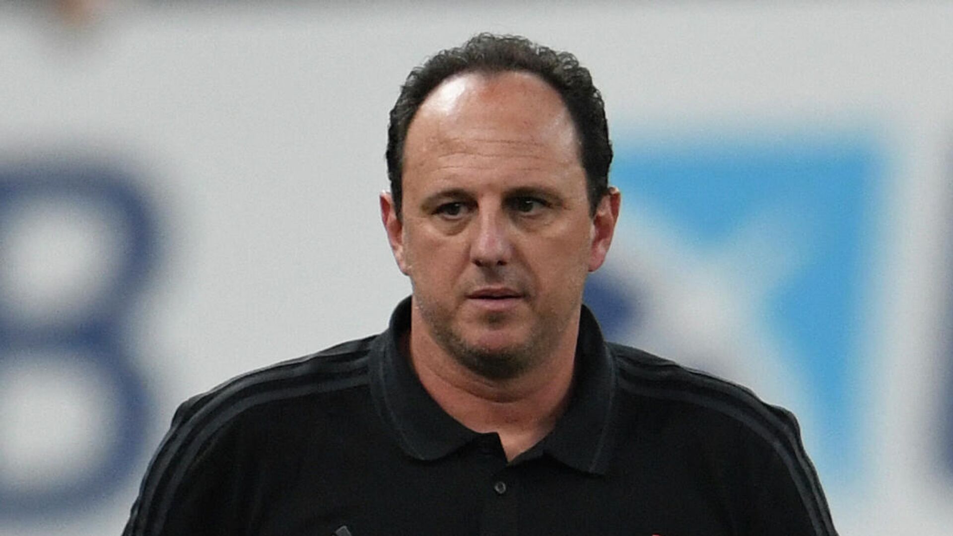 Flamengo's coach Rogerio Ceni gestures during the Carioca Championship 2021 final match agaist Fluminense at the Maracana stadium, in Rio de Janeiro, Brazil, on May 22, 2021, which is played behind closed doors as a mesure to combat COVID-19 coronavirus pandemic. (Photo by MAURO PIMENTEL / AFP) - РИА Новости, 1920, 14.10.2021