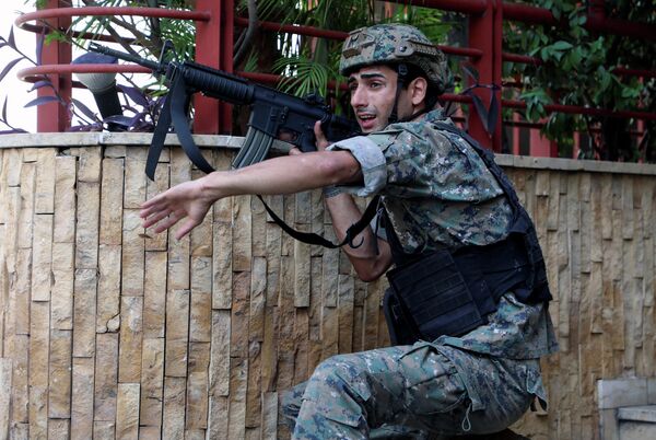 Военнослужащий на месте демонстрации в Бейруте, Ливан