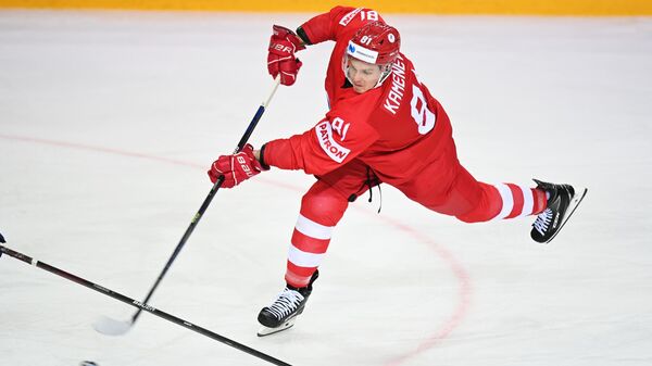 Владислав Каменев (Россия) в матче группового этапа чемпионата мира по хоккею 2021 между сборными командами России и Швеции.