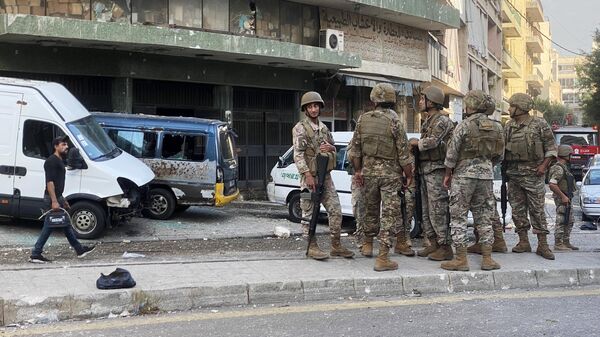Военнослужащие Ливанской армии на одной из улиц Бейрута
