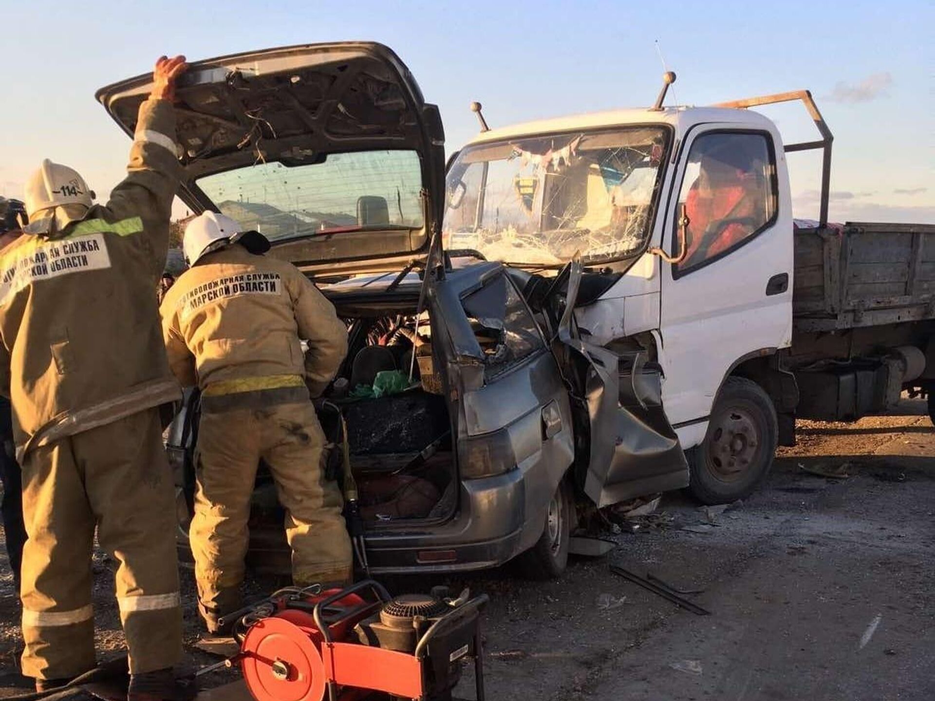 В Самарской области три человека погибли в ДТП с грузовиком - РИА Новости,  15.10.2021