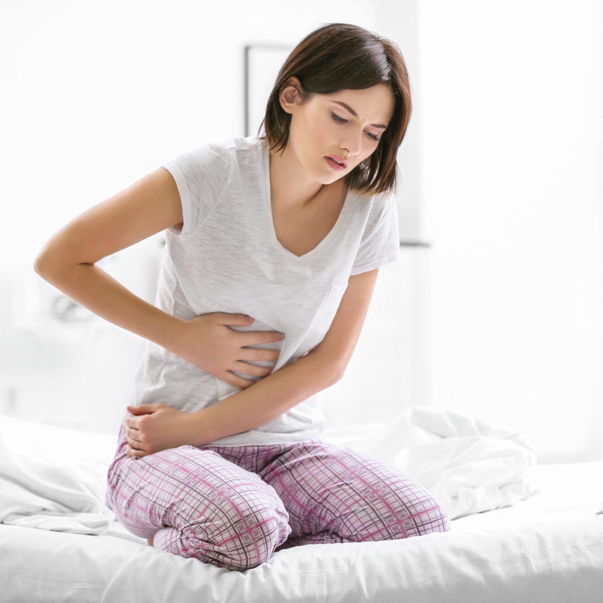 Почему болит живот? Чем лечить желудок и кишечник?