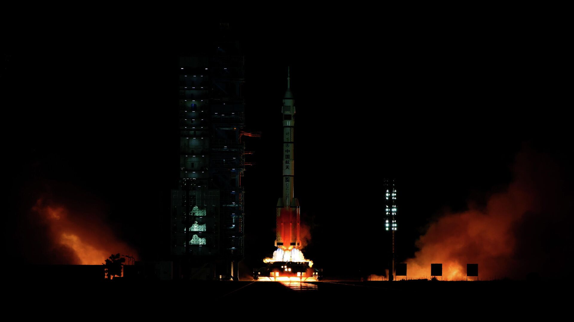 Пекин успешно вывел на орбиту спутник "Гуанму"