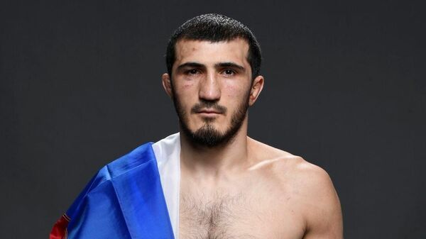 Российский боец UFC Рамазан Эмеев