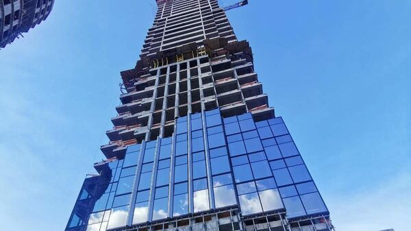 Строящийся небоскреб Zilart Tower группы ЛСР на ЗИЛе в Москве