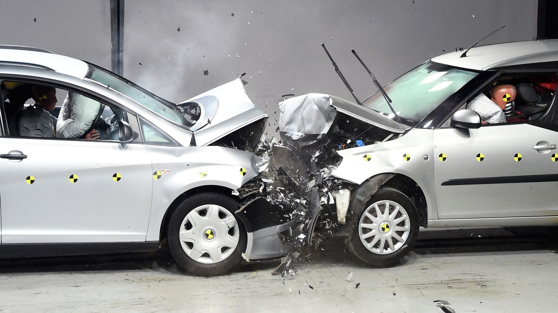 Краш-тест Краш-тест - РИА Новости, 1920, 20.10.2021