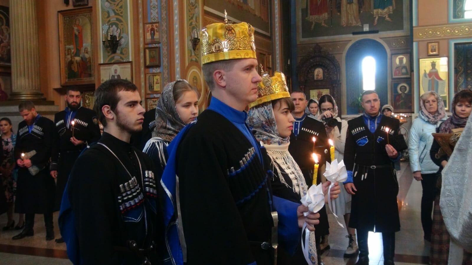 Церемония венчания Олега Фомченкова-Бровко и Ольги Ганеевой - РИА Новости, 1920, 19.10.2021