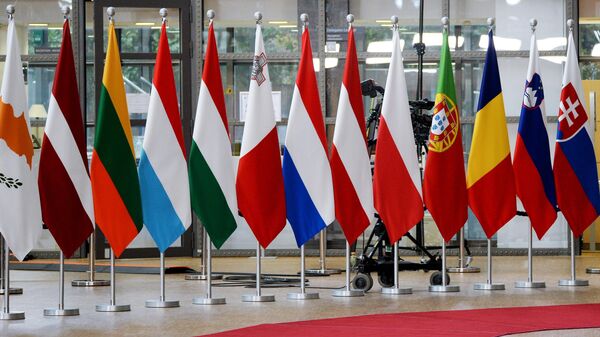 Флаги стран-участниц саммита ЕС в Брюсселе