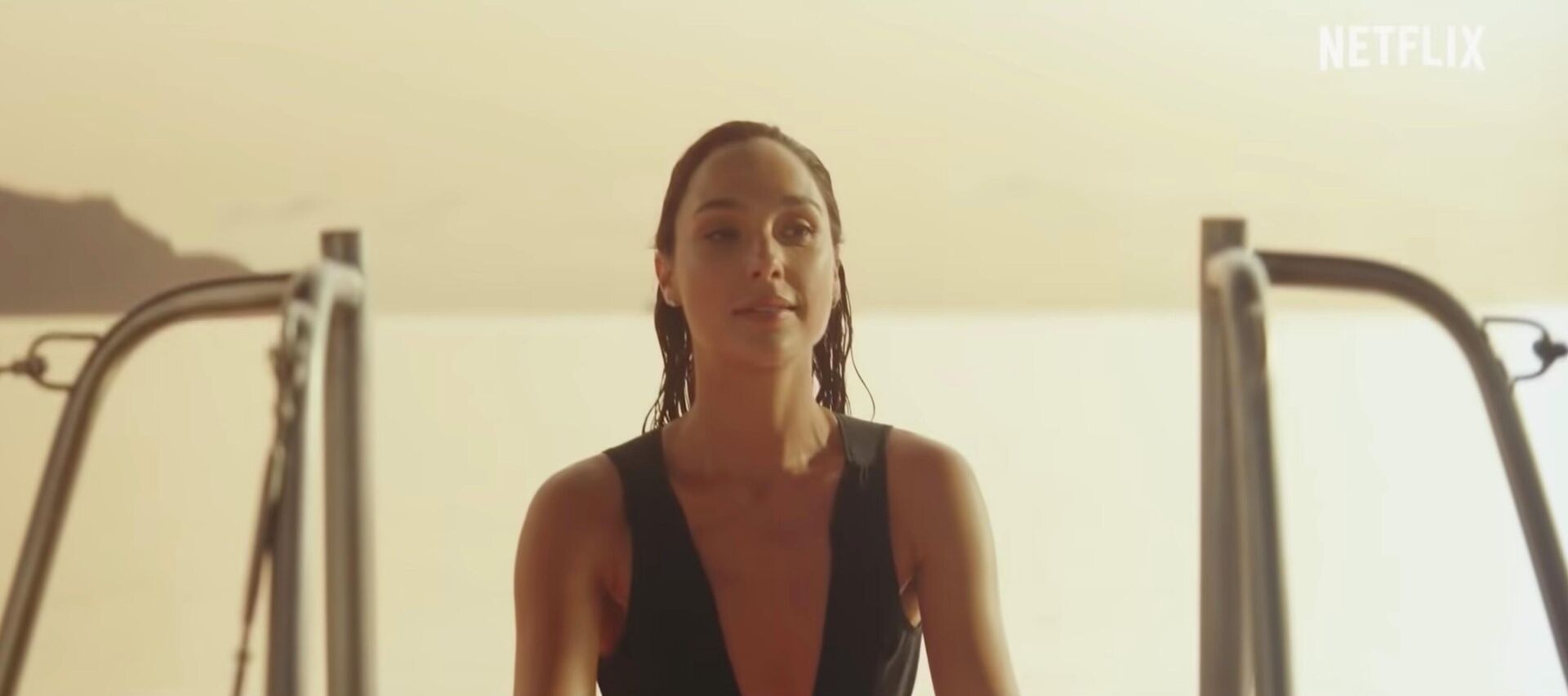 Кадр из трейлера к фильму Красное уведомление Кадр из трейлера к фильму Красное уведомление - РИА Новости, 1920, 06.11.2025