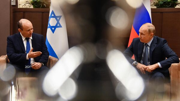  Президент РФ Владимир Путин и премьер-министр Израиля Нафтали Беннет во время встречи в Сочи