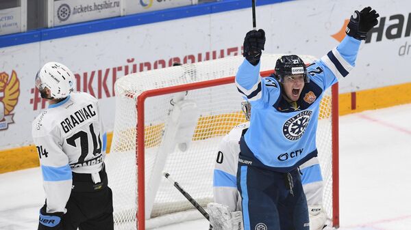"Сибирь" выиграла у "Северстали" в матче предсезонного хоккейного турнира