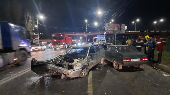 ДТП с участием девяти автомобилей в Саратове