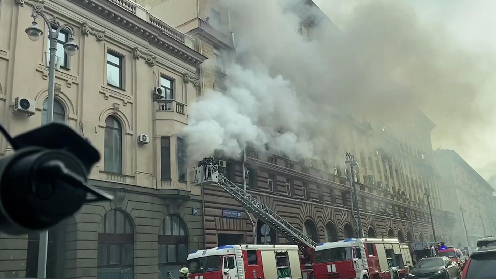 Пожар в здании на Тверской-Ямской улице в Москве - РИА Новости, 1920, 25.10.2021