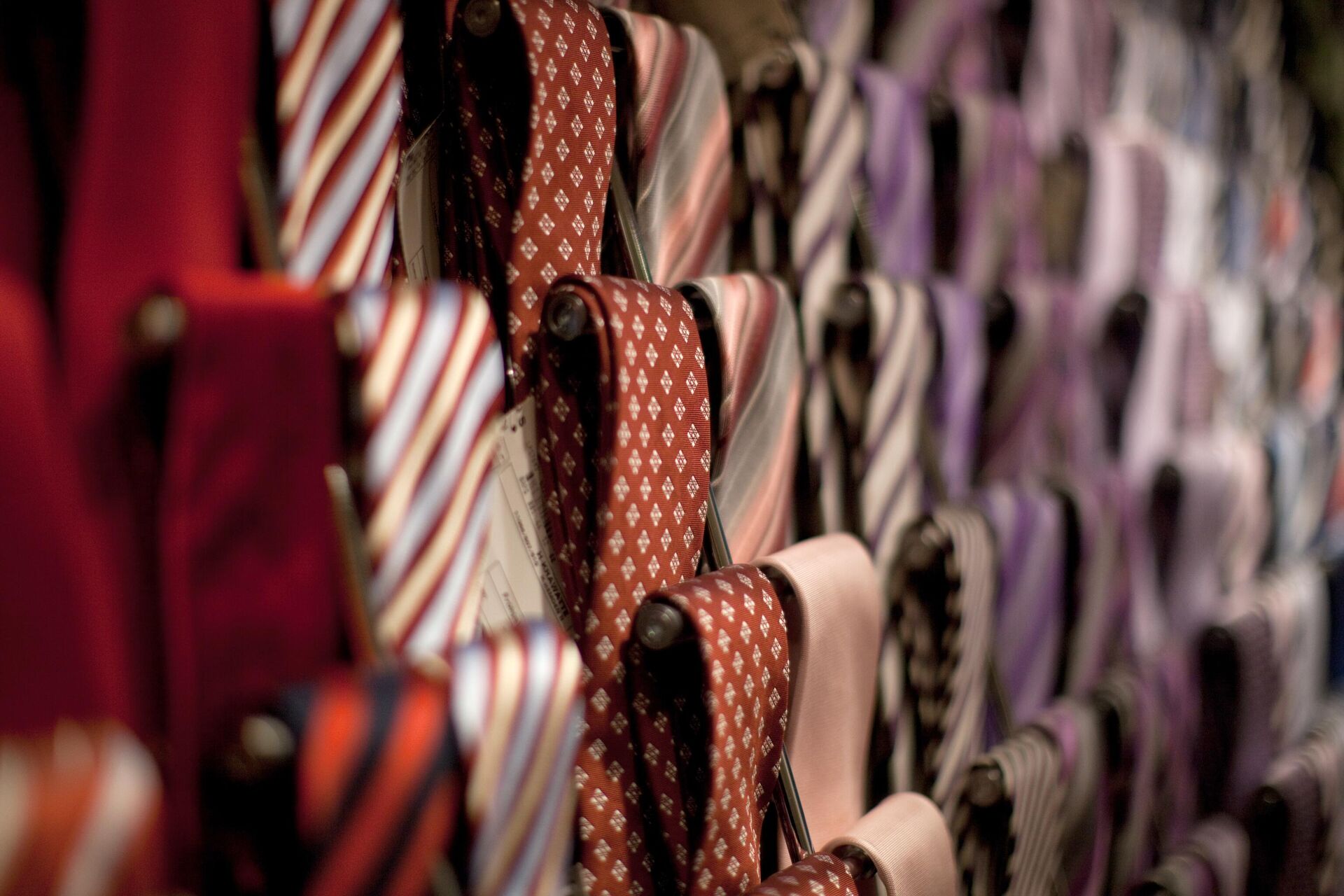 Как выбрать и как носить мужские галстуки.