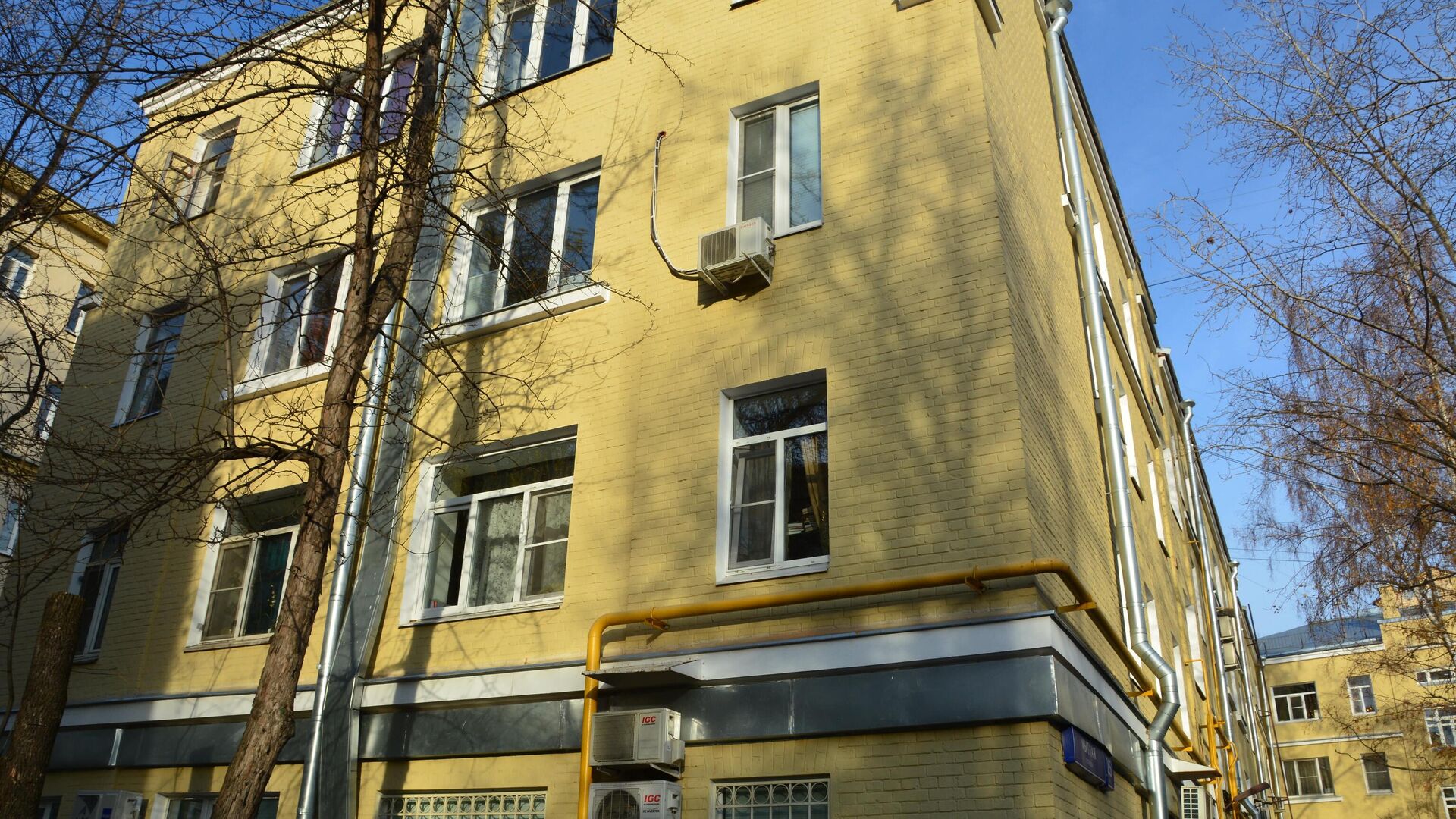 Ремонт дом в квартале фабрики Гознак - РИА Новости, 1920, 26.10.2021