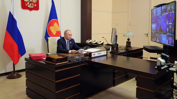 Президент РФ Владимир Путин принимает участие в саммите Россия - АСЕАН