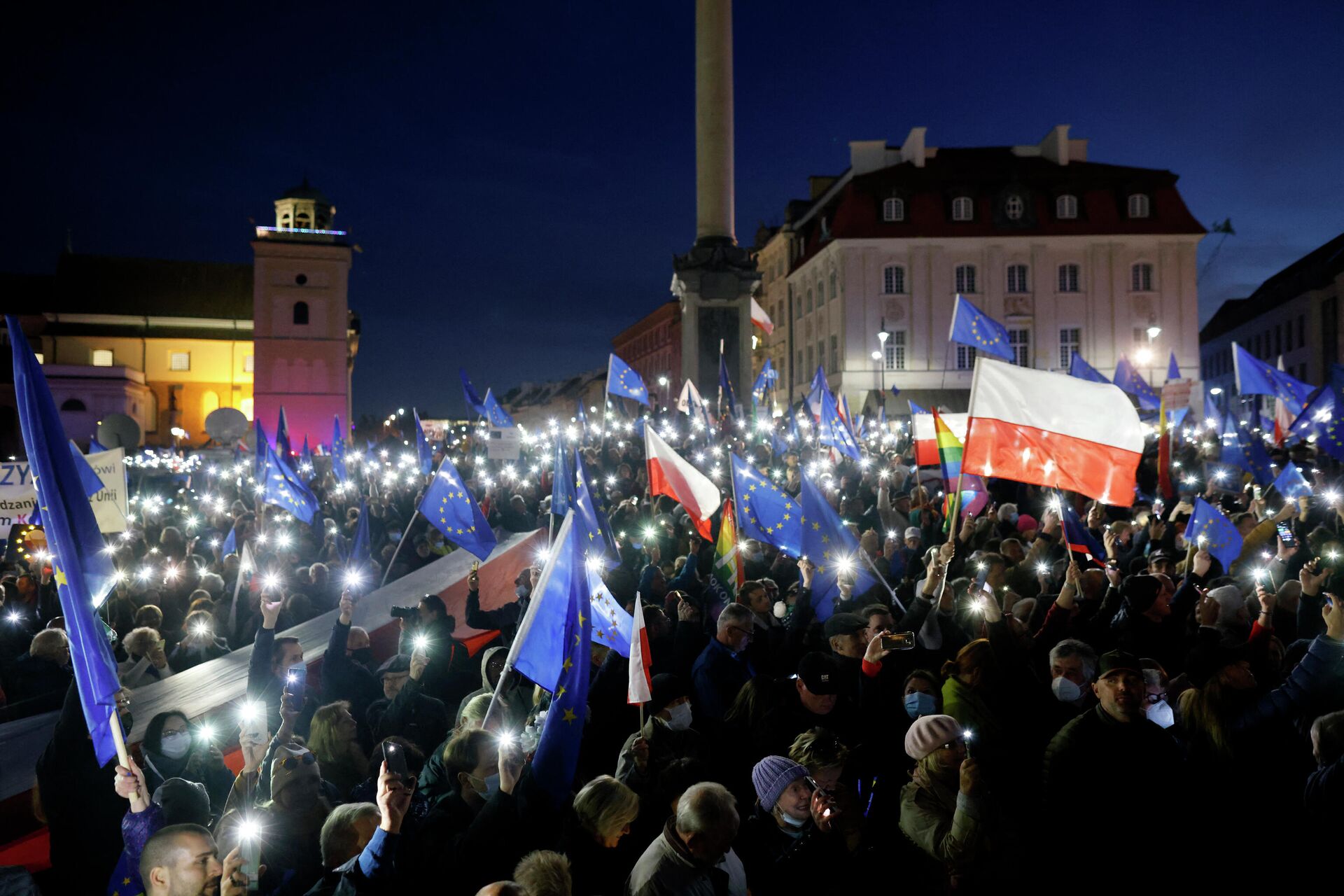 Митинг в поддержку членства Польши в Европейском Союзе, Варшава - РИА Новости, 1920, 28.10.2021