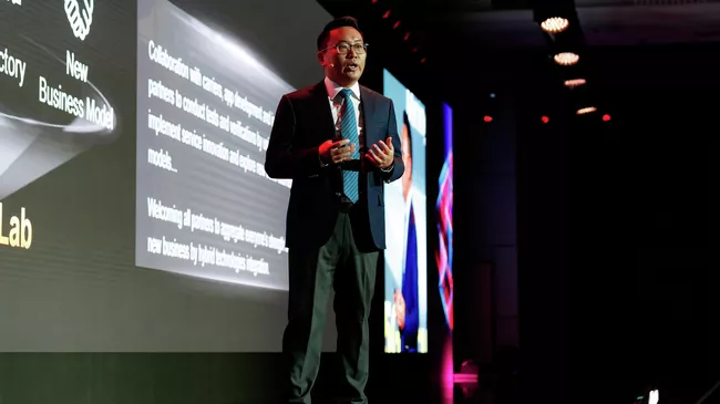 Президент Huawei в Евразии Дэниел Чжоу