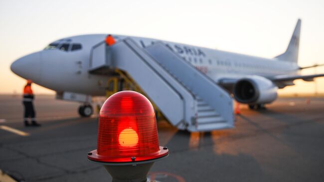 Самолет Boeing 737-400