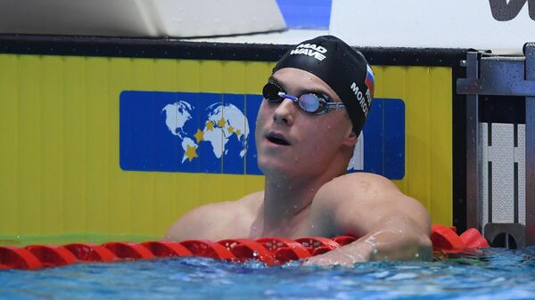 Владимир Морозов (Россия) после финального заплыва на 50 метров баттерфляем среди мужчин на IV этапе Кубка мира по плаванию в Казани.
