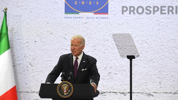 Президент США Джо Байден во время итоговой пресс-конференции по итогам работы саммита Группы двадцати в Риме