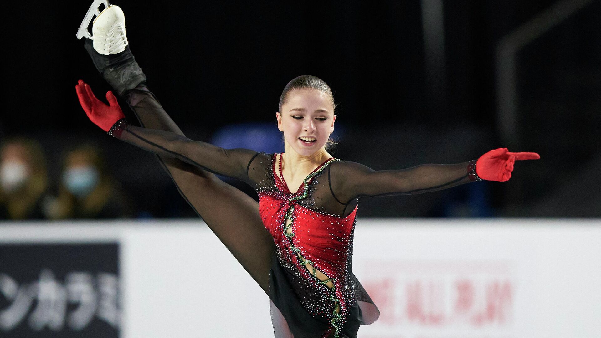 Камила Валиева во время выступления на этапе Гран-при Skate Canada - РИА Новости, 1920, 26.11.2021