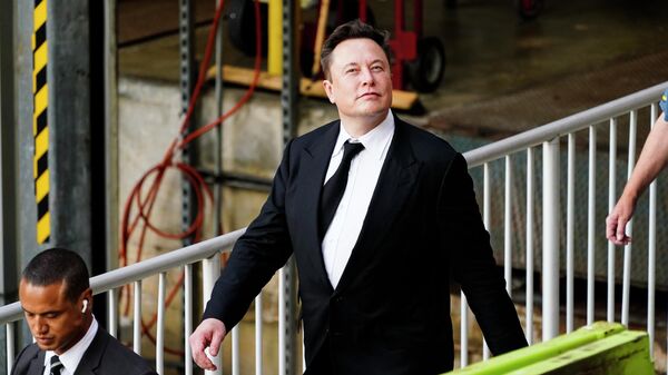 Глава компаний SpaceX и Tesla Илон Маск
