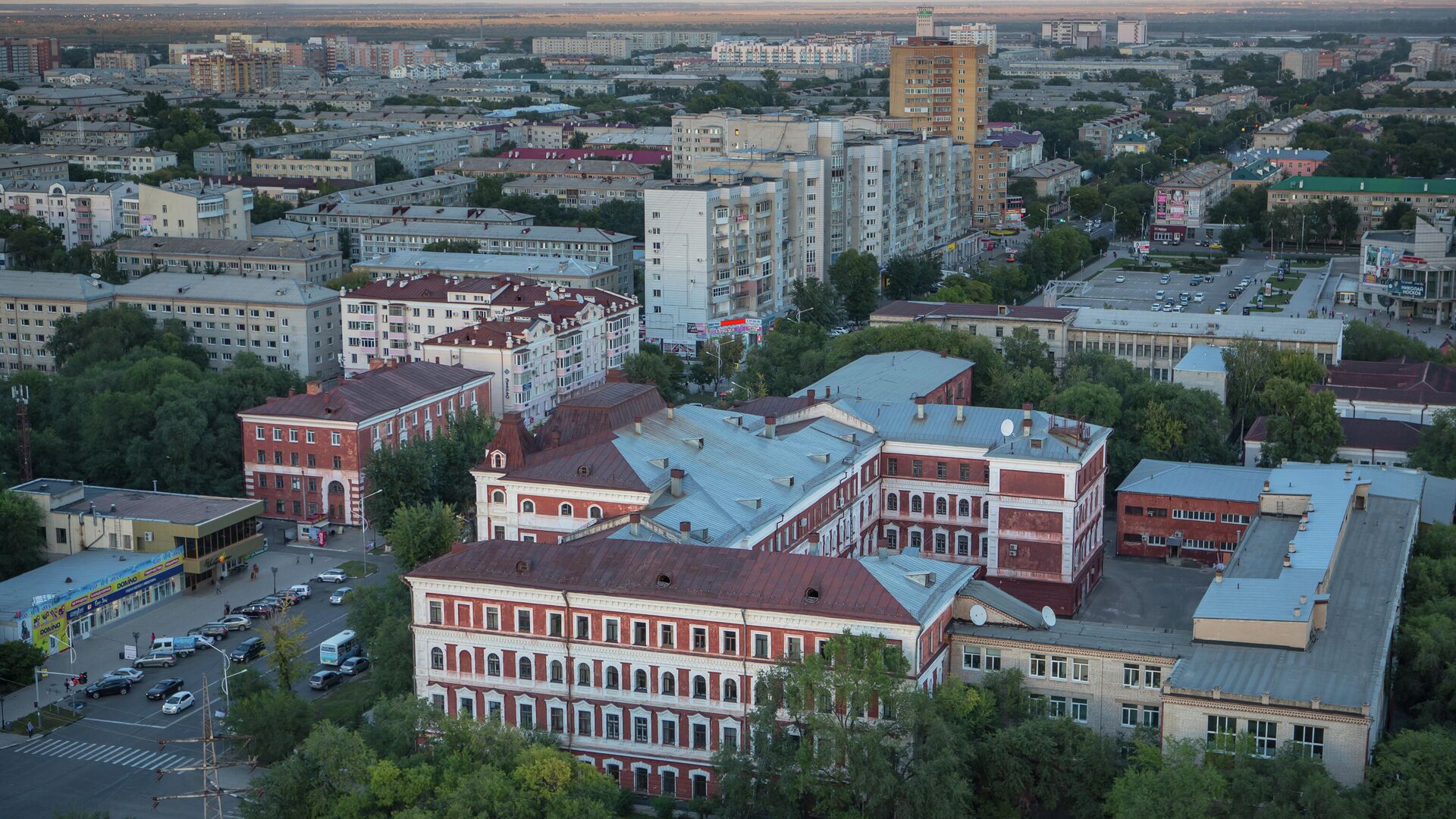 Вид на город Благовещенск в Амурской области - РИА Новости, 1920, 08.08.2022