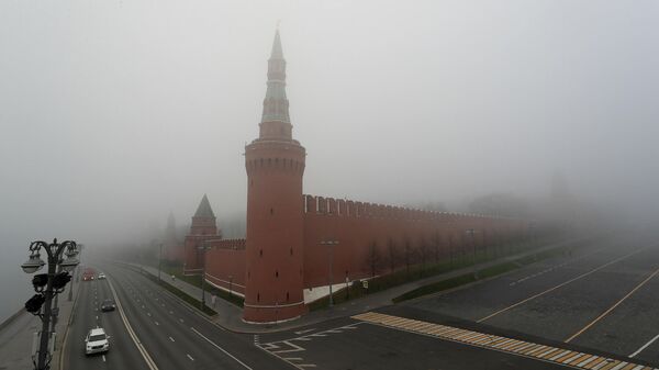 Московский кремль во время тумана