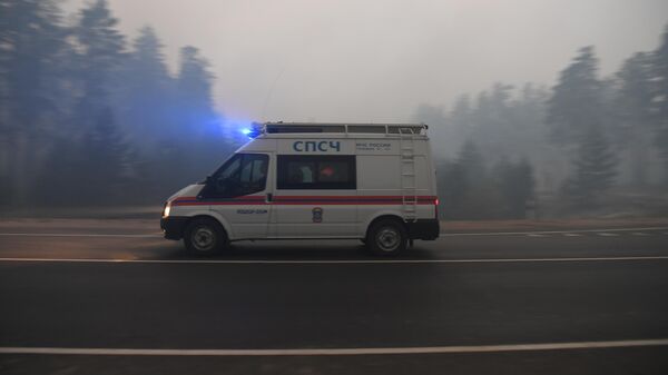 Машина специальной пожарно-спасательной части МЧС РФ на трассе Вятка в Республике Марий Эл