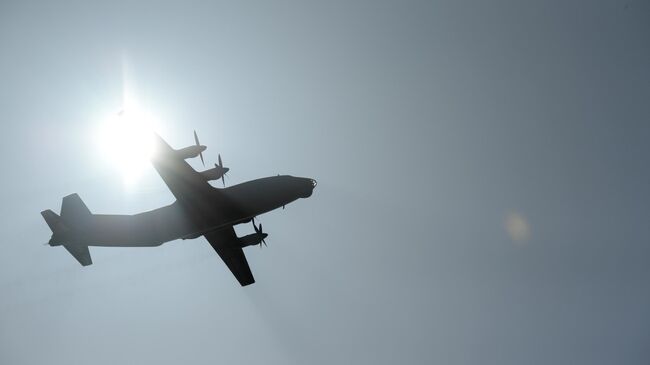 Военно-транспортный самолет Ан-12 