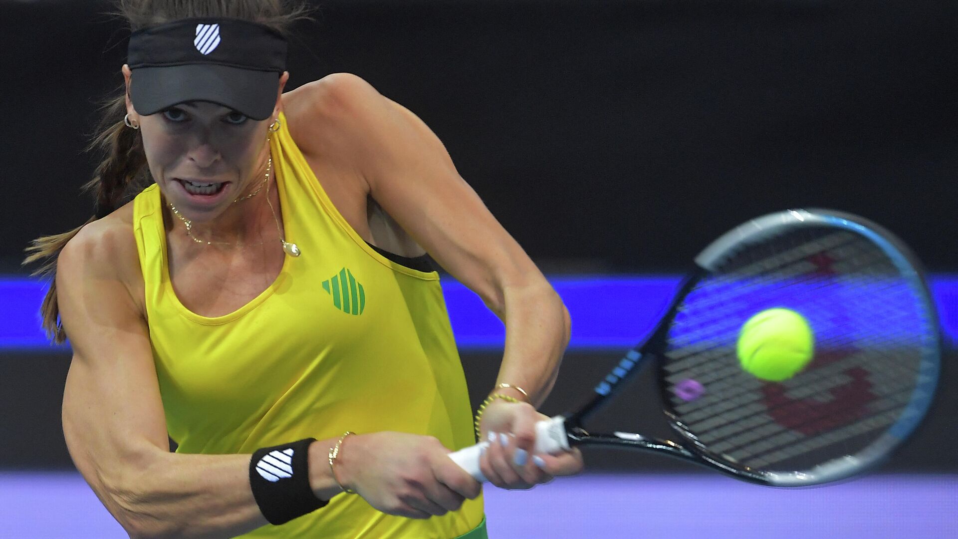 Ajla Tomljanovic of Australia returns the ball to Aliaksandra Sasnovich of Belarus (not pictured) in their tennis match of the Billie Jean King Cup finals between Belarus and Australia on November 4, 2021 in Prague, Czech Republic. (Photo by Michal Cizek / AFP) - РИА Новости, 1920, 04.11.2021