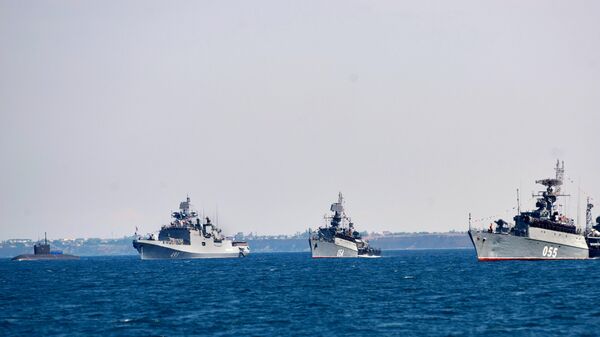 Малый противолодочный корабль Касимов, малый противолодочный корабль Ейск, фрегат Адмирал Макаров и подводная лодка Ростов-на-Дону