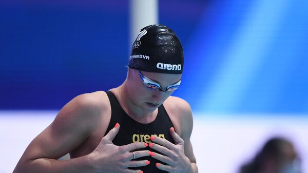 Анастасия Кирпичникова (Россия) перед финальным заплывом на 400 метров свободным стилем среди женщин на чемпионате Европы по плаванию на короткой воде в Казани.