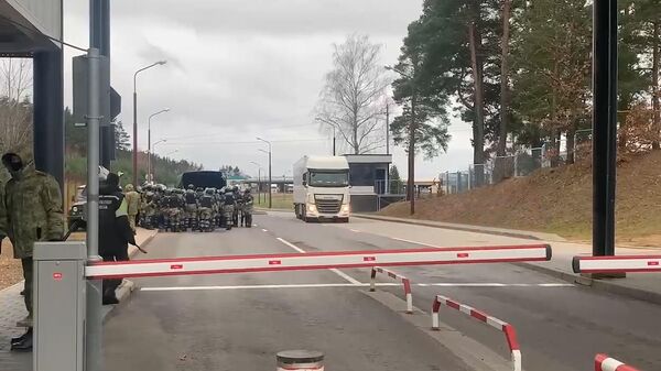 Литовские войска отправляются на границу с Польшей и Белоруссией