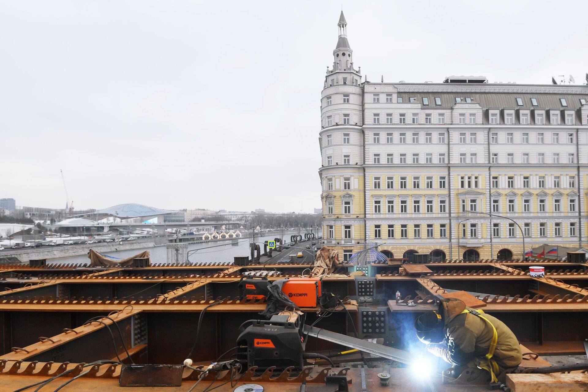 Ремонтные работы на Москворецком мосту - РИА Новости, 1920, 09.11.2021