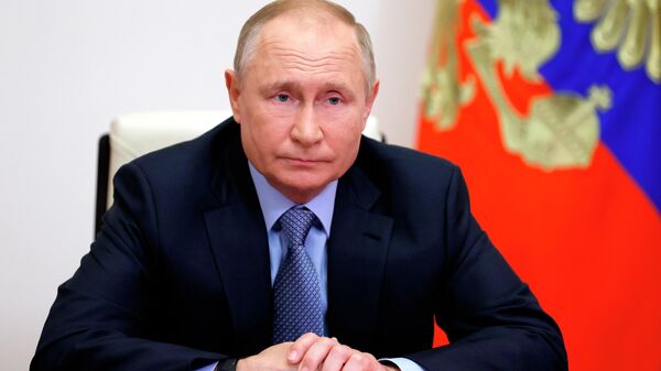 LIVE: Владимир Путин проводит совещание с членами правительства