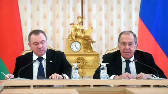 Министр иностранных дел РФ Сергей Лавров и министр иностранных дел Белоруссии Владимир Макей 