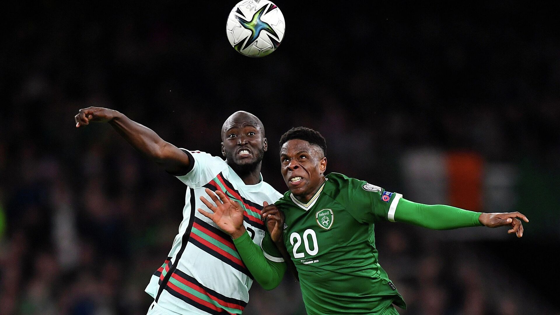 Soccer Football - World Cup - UEFA Qualifiers - Group A - Republic of Ireland v Portugal - Aviva Stadium, Dublin, Republic of Ireland - November 11, 2021 Portugal's Danilo Pereira in action with Republic of Ireland's Chiedozie Ogbene REUTERS/Clodagh Kilcoyne     TPX IMAGES OF THE DAY - РИА Новости, 1920, 12.11.2021