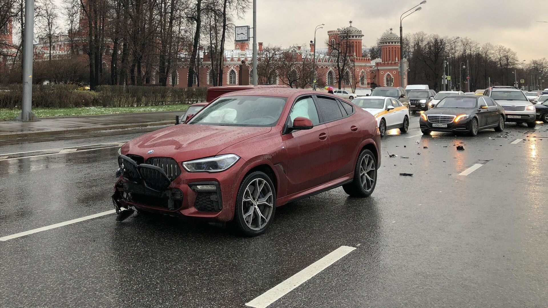 Миллиардера Рыбакова и Болотовой не было в авто при ДТП, сообщил источник -  РИА Новости, 12.11.2021