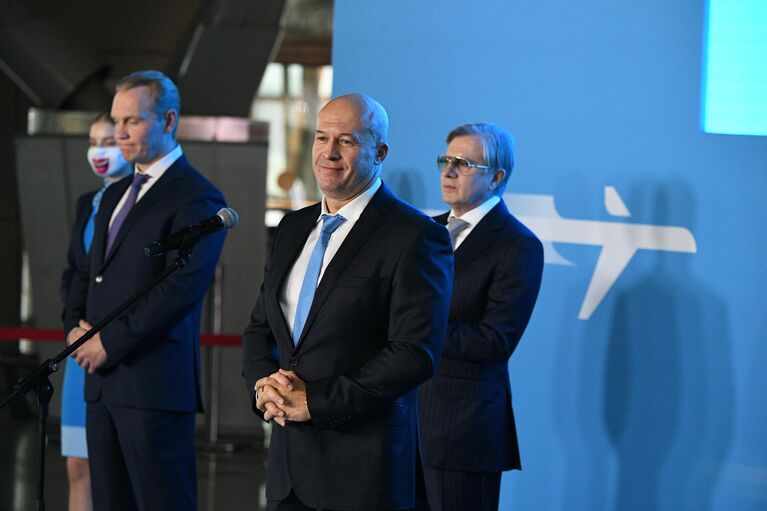 Генеральный директор авиакомпании Победа Андрей Калмыков на презентации о результатах работы авиакомпании, в аэропорту Внуково в Москве. Авиакомпания Победа перевезла 50-миллионного пассажира с начала полетов