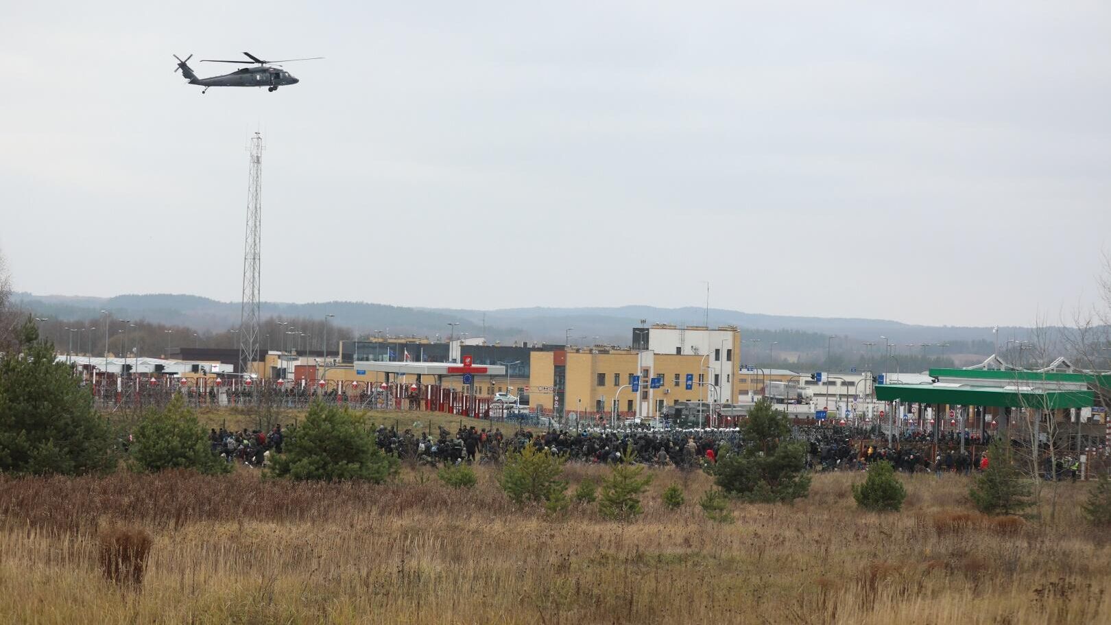 Ситуация у погранперехода Брузги на белорусско-польской границе - РИА Новости, 1920, 15.11.2021