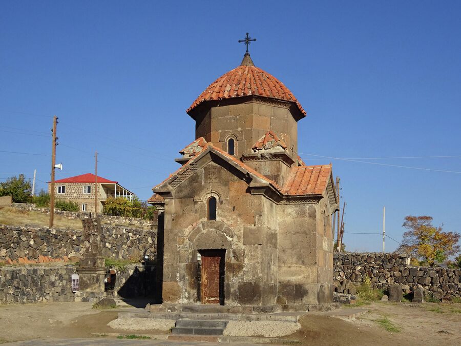 Церковь Кармравор (7 век)