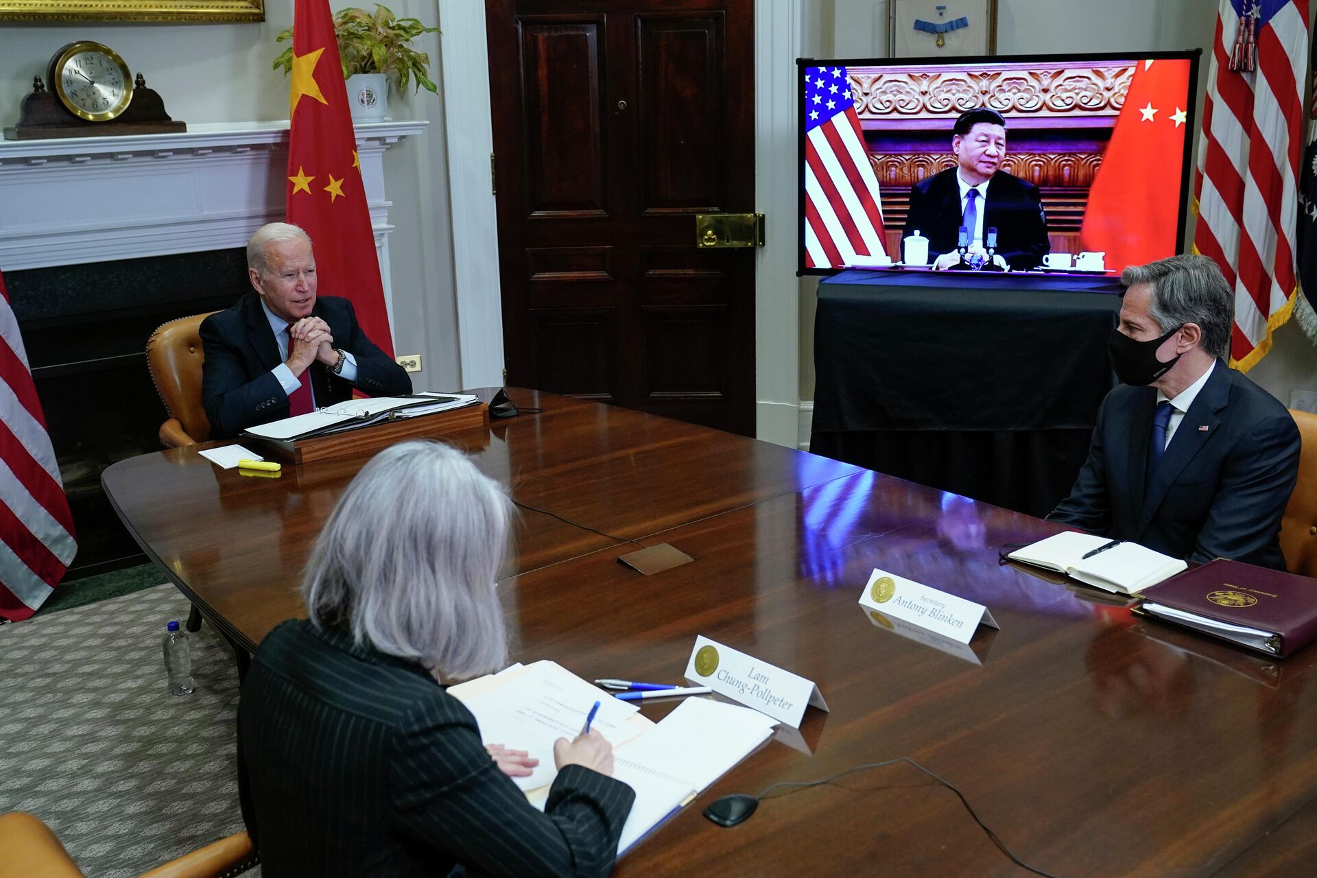 Президент США Джо Байден во время встречи с председателем КНР Си Цзиньпином в режиме видеоконференции - РИА Новости, 1920, 26.05.2023