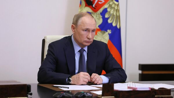 Путин объяснил суть закона об иноагентах