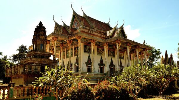 Храм Ват Пном Эк в Баттамбанг, Камбоджа