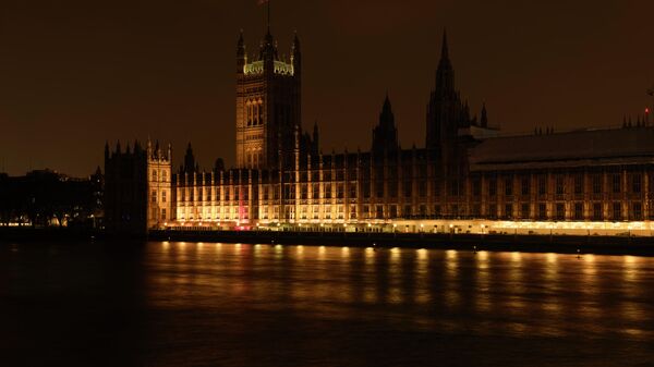 Вестминстерский дворец (здание парламента Великобритании) в Лондоне