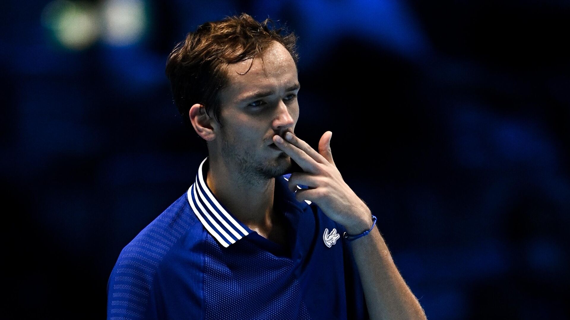 Российский теннисист Медведев победил Кирьоса и вышел в третий круг Australian Open